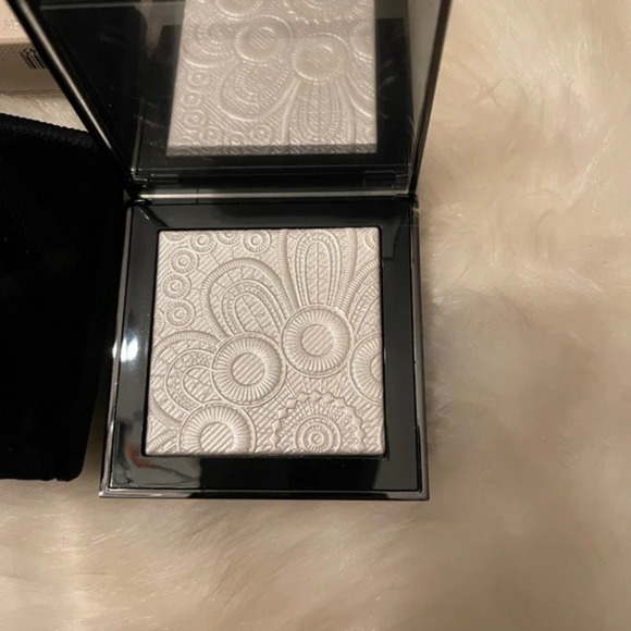 Burberry – Fresh Glow Highlighter - Picture 8 of 12